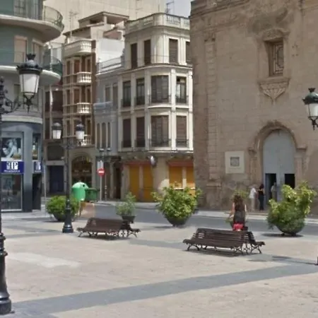 Parque Luminoso Y Moderno, *